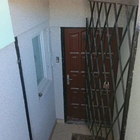 Sprzedam lokal 96 m2 prąd, woda, kanalizacja, Księga