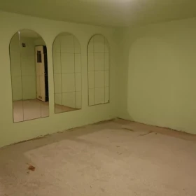 Sprzedam lokal 96 m2 prąd, woda, kanalizacja, Księga