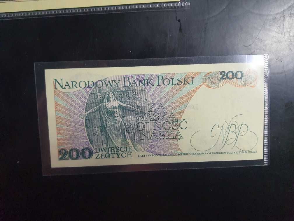 B. RZADKI !!! 200 złotych 1976 s. G st. UNC - poszukiwany !!!