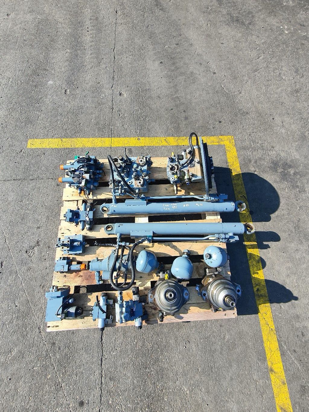 silnik hydrauliczny REXROTH A6VE55 do wiertnicy palownicy wibromłota