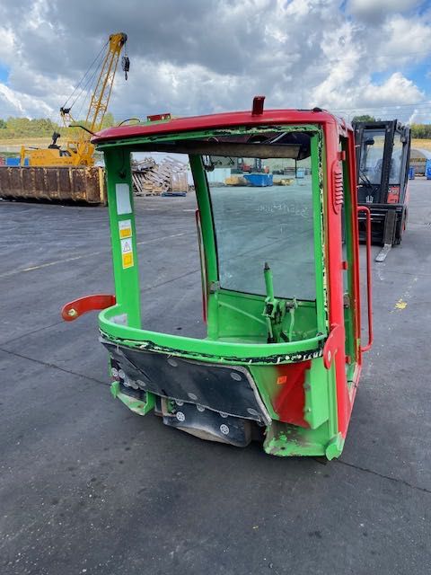 kabina niekompletna do atlas ar 65 ładowarka