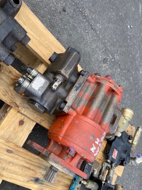 NEW HOLLAND W 270 hydraulika do ładowarki