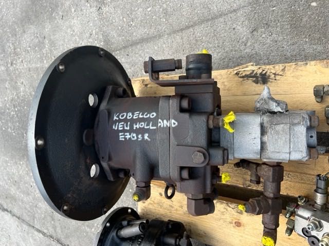 NEW HOLLAND  kobelco E70SR hydraulika komplet