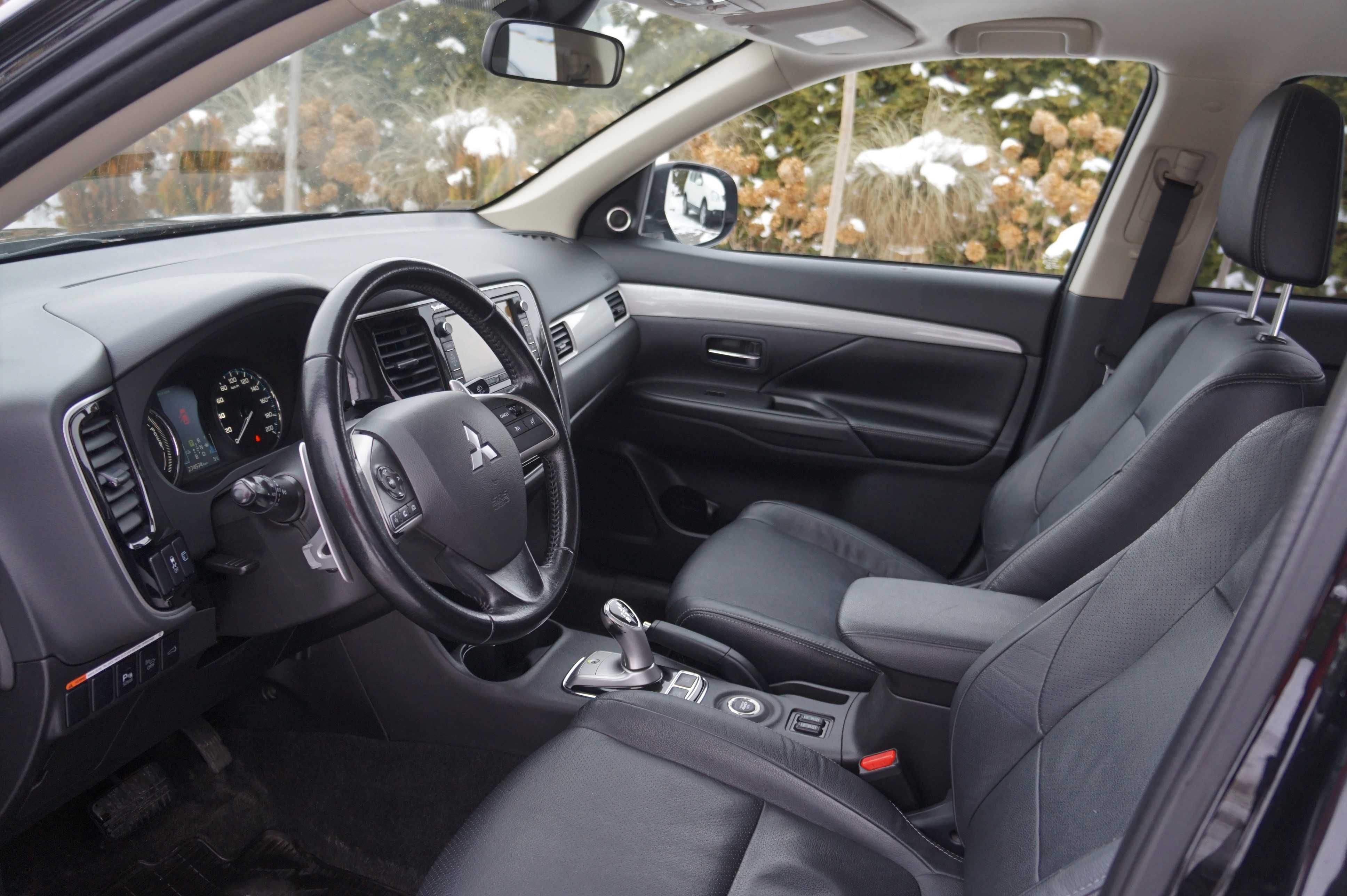Mitsubishi Outlander P-HEV 2.0 Hybrid 4WD CVT, 203KM 2014