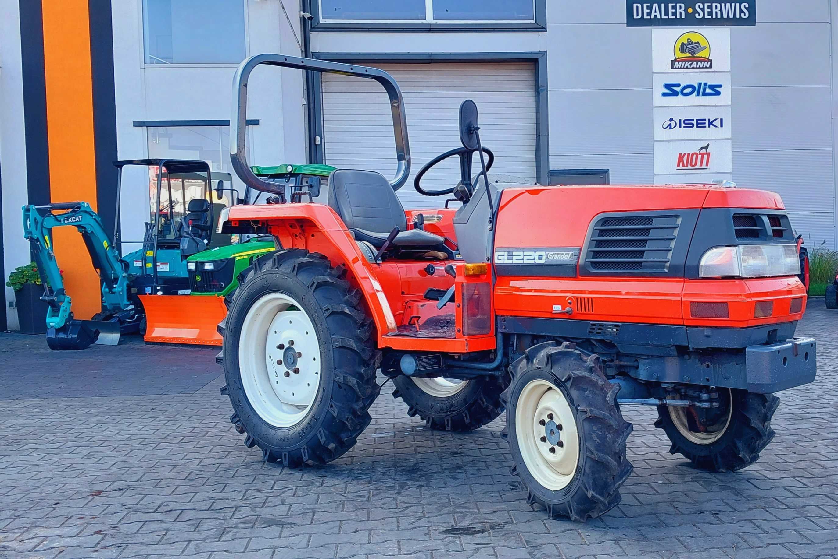 Kubota GL-220. 4x4 mini ciągnik.Traktorek ogrodniczy,sadowniczy.
