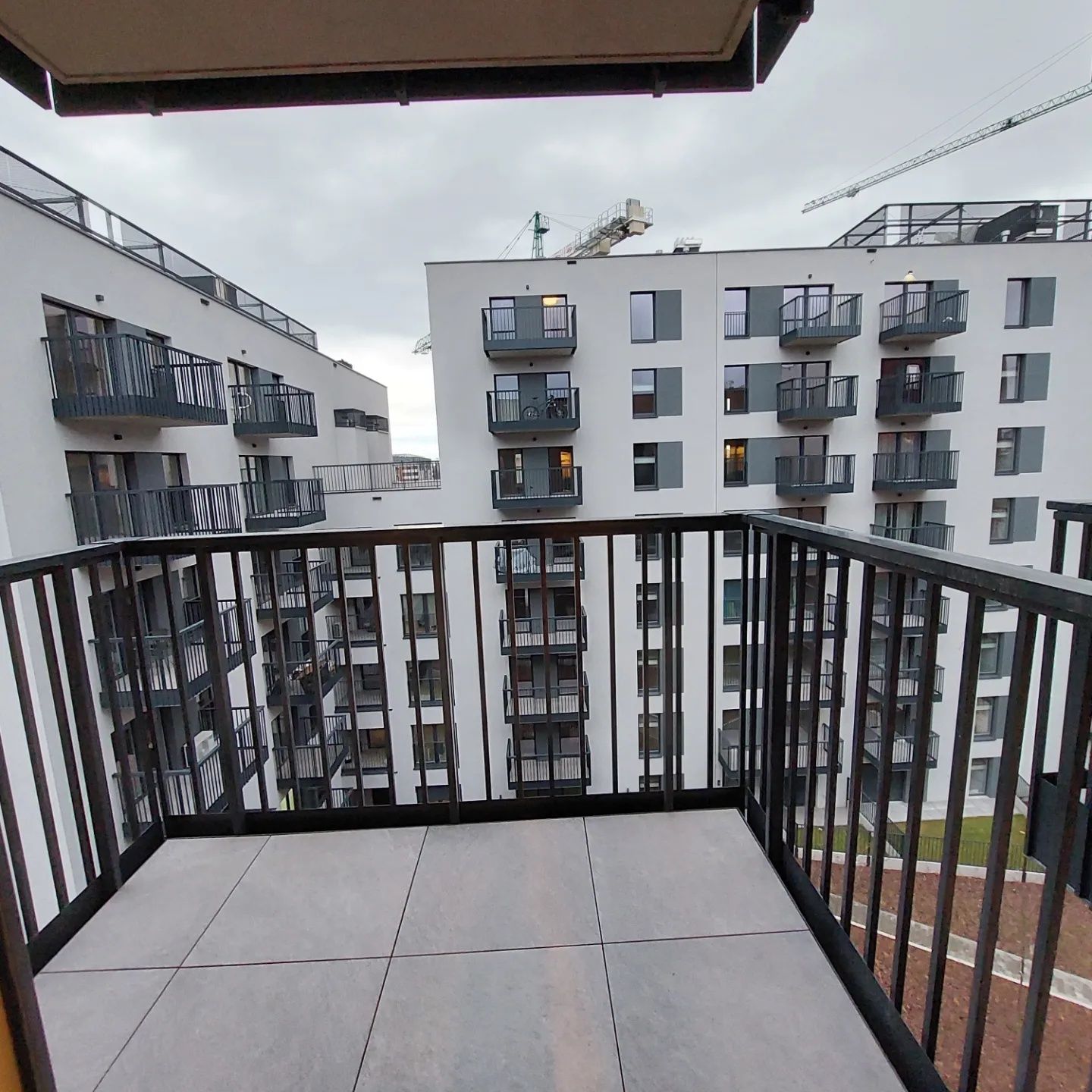3 pokoje/70 m2/PKP, Wroclawiia/3 balkony/garaż/komorka w cenie