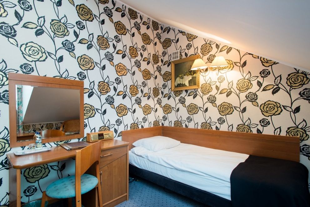 West Room & Restauracja, Noclegi Warszawa