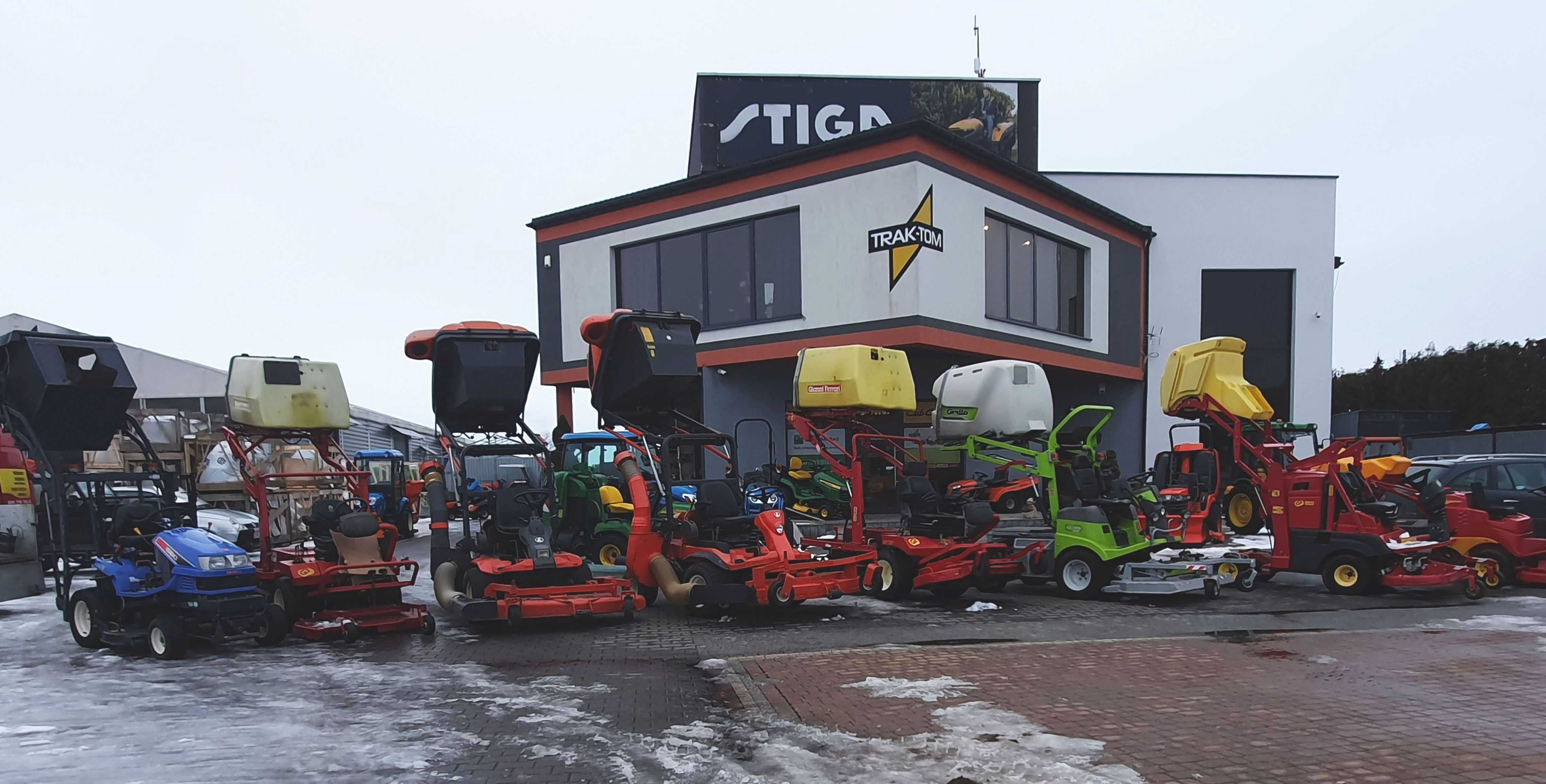 Traktor kosiarka profesjonalna z górnym wysypem HD do wyboru