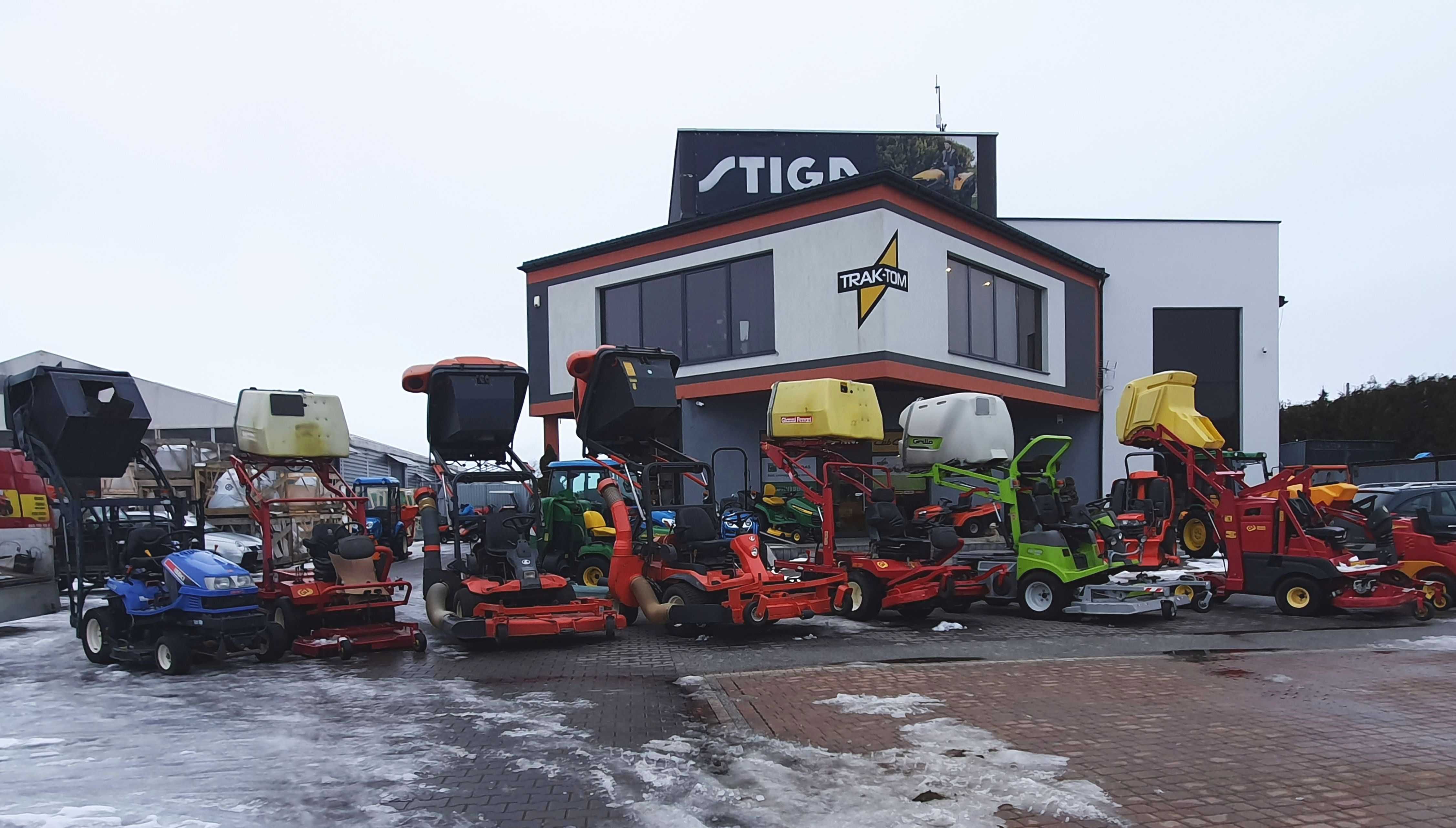 Traktor kosiarka profesjonalna z górnym wysypem HD do wyboru