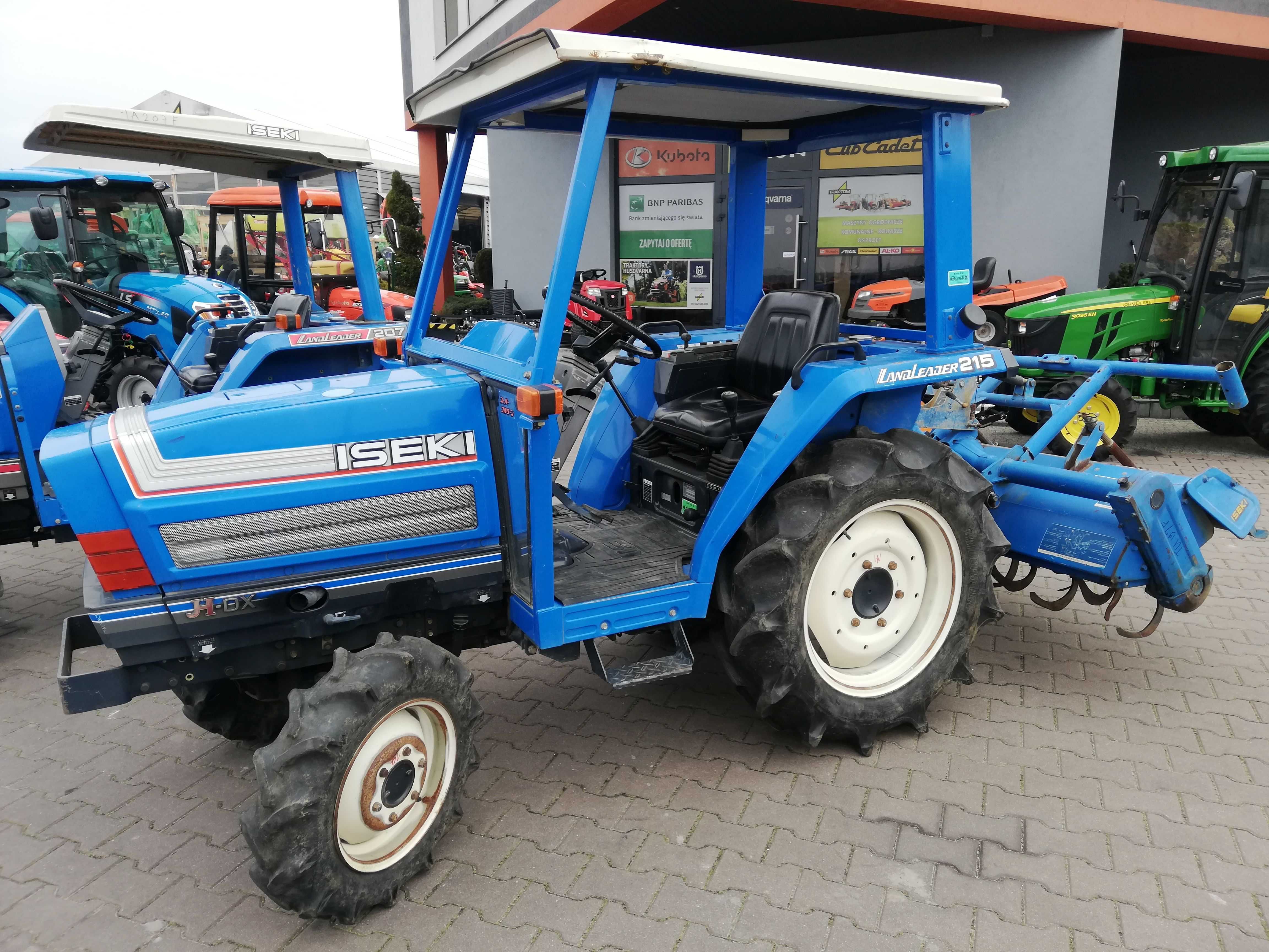 Traktor ISEKI TA215 ze wspomaganiem, rewersem i półkabiną 21,5 KM 4WD