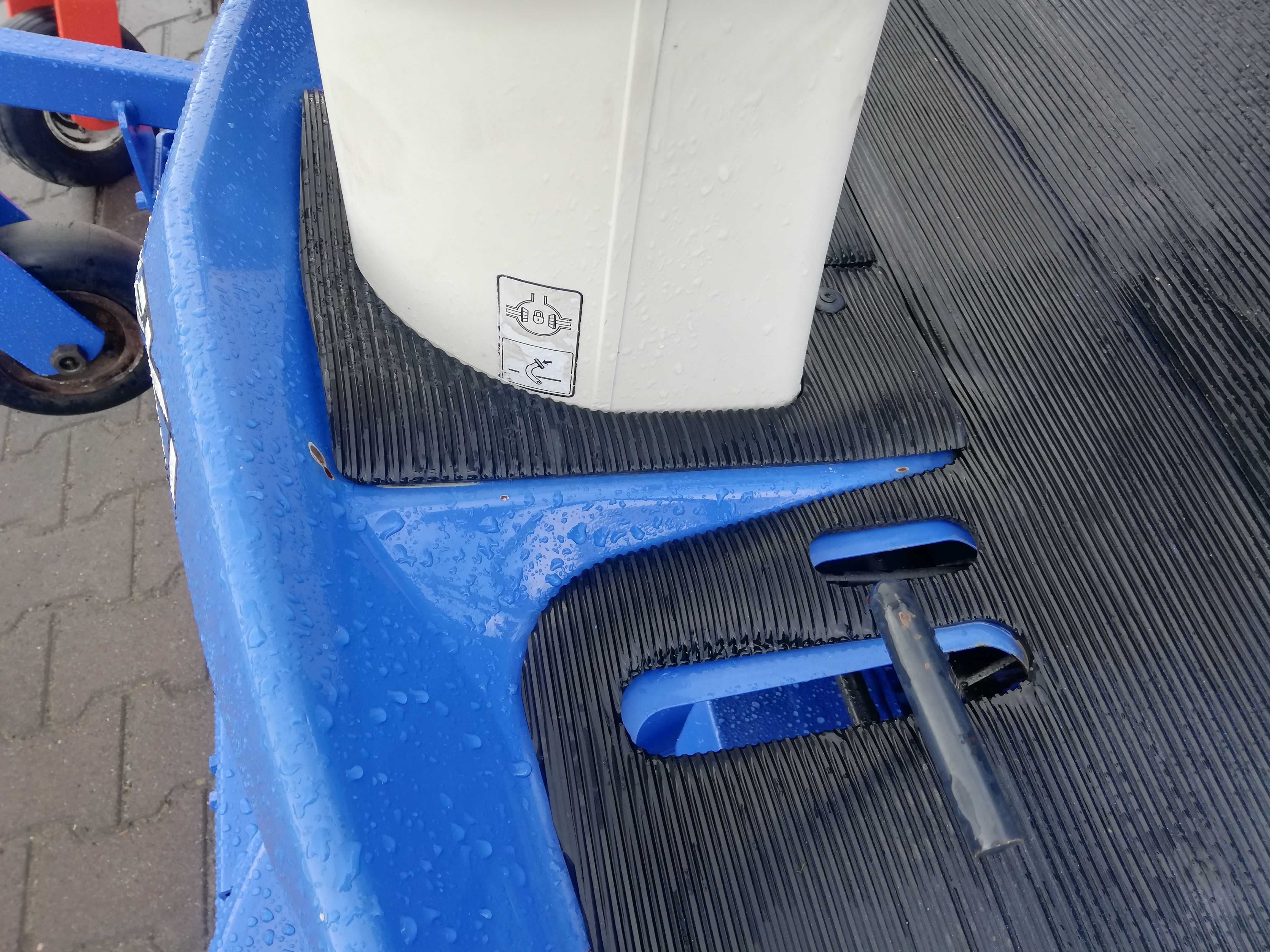 Kosiarka na duże powierzchnie ISEKI SFH 240F 4WD diesel bez pasków