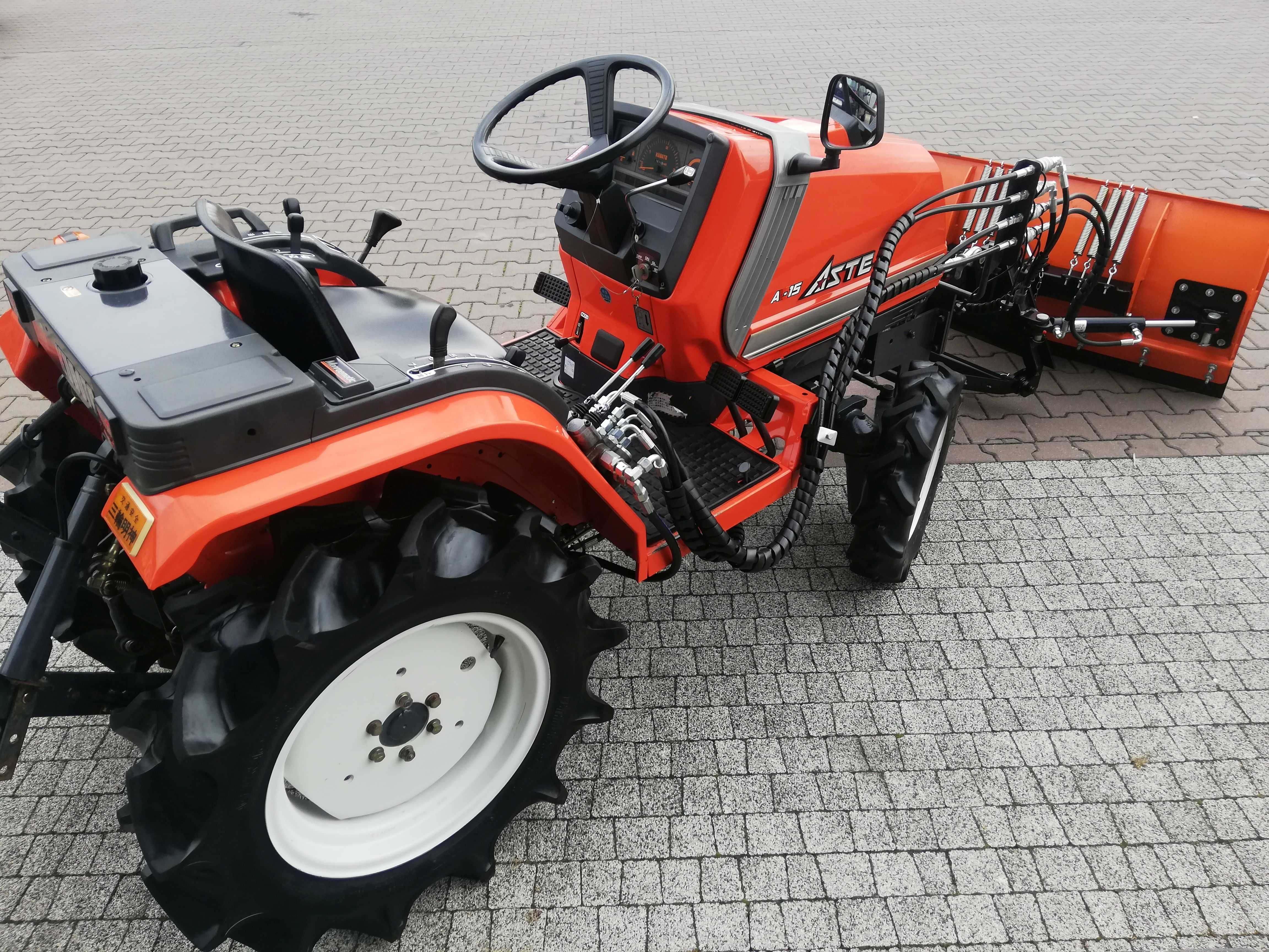 Traktor japoński KUBOTA Aste A15 15KM diesel 3 cylindry z pługiem +TUZ