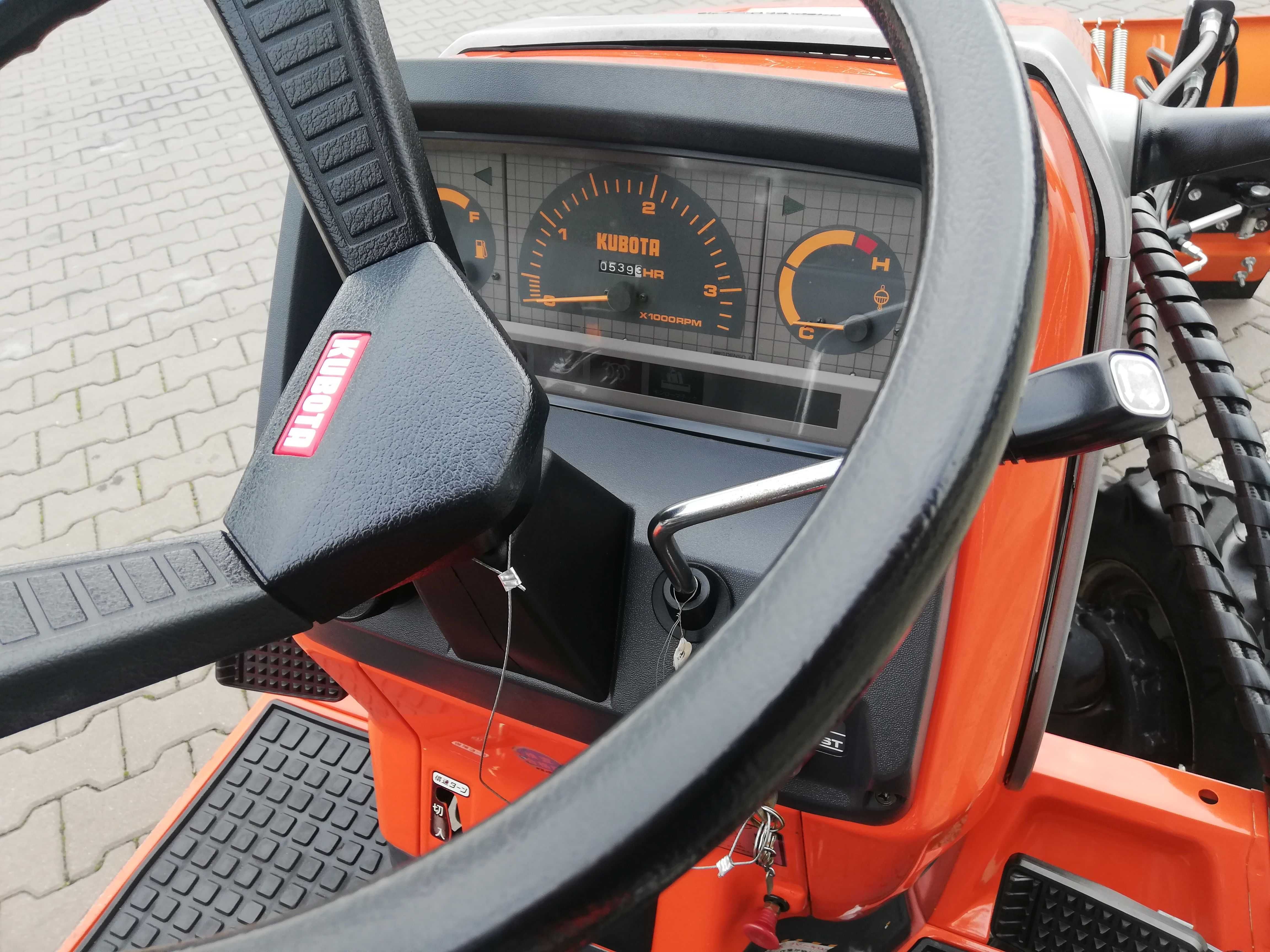 Traktor japoński KUBOTA Aste A15 15KM diesel 3 cylindry z pługiem +TUZ