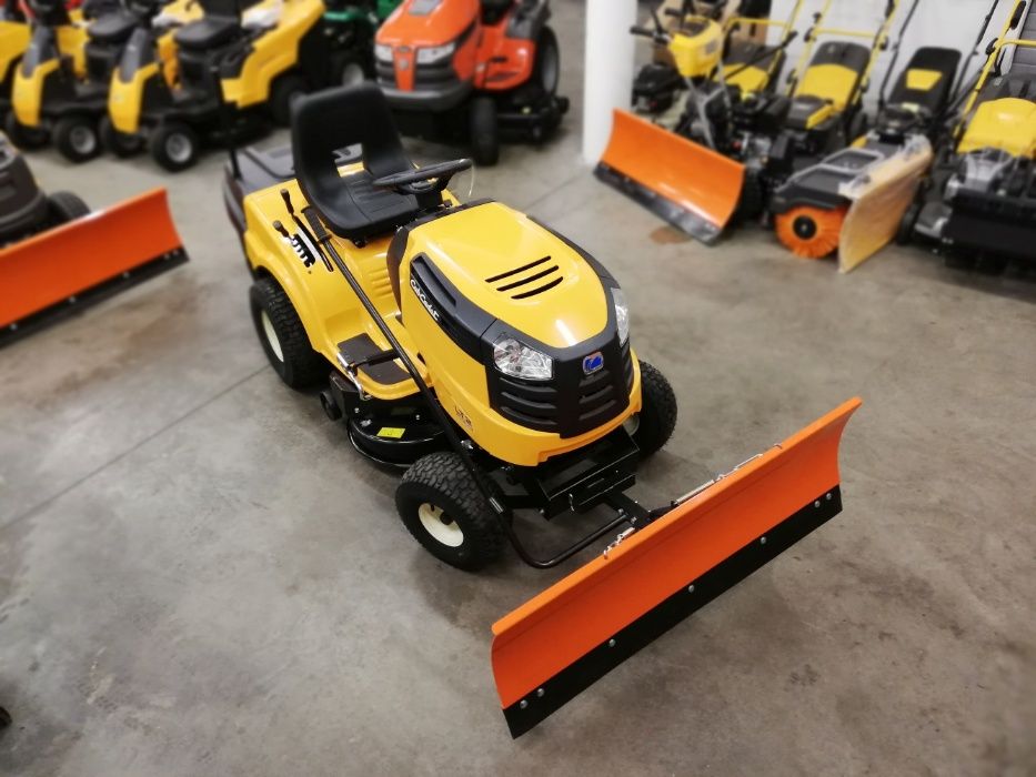 Pług śnieżny do traktorów ogrodowych kosiarek MTD Cub Cadet WolfGarten