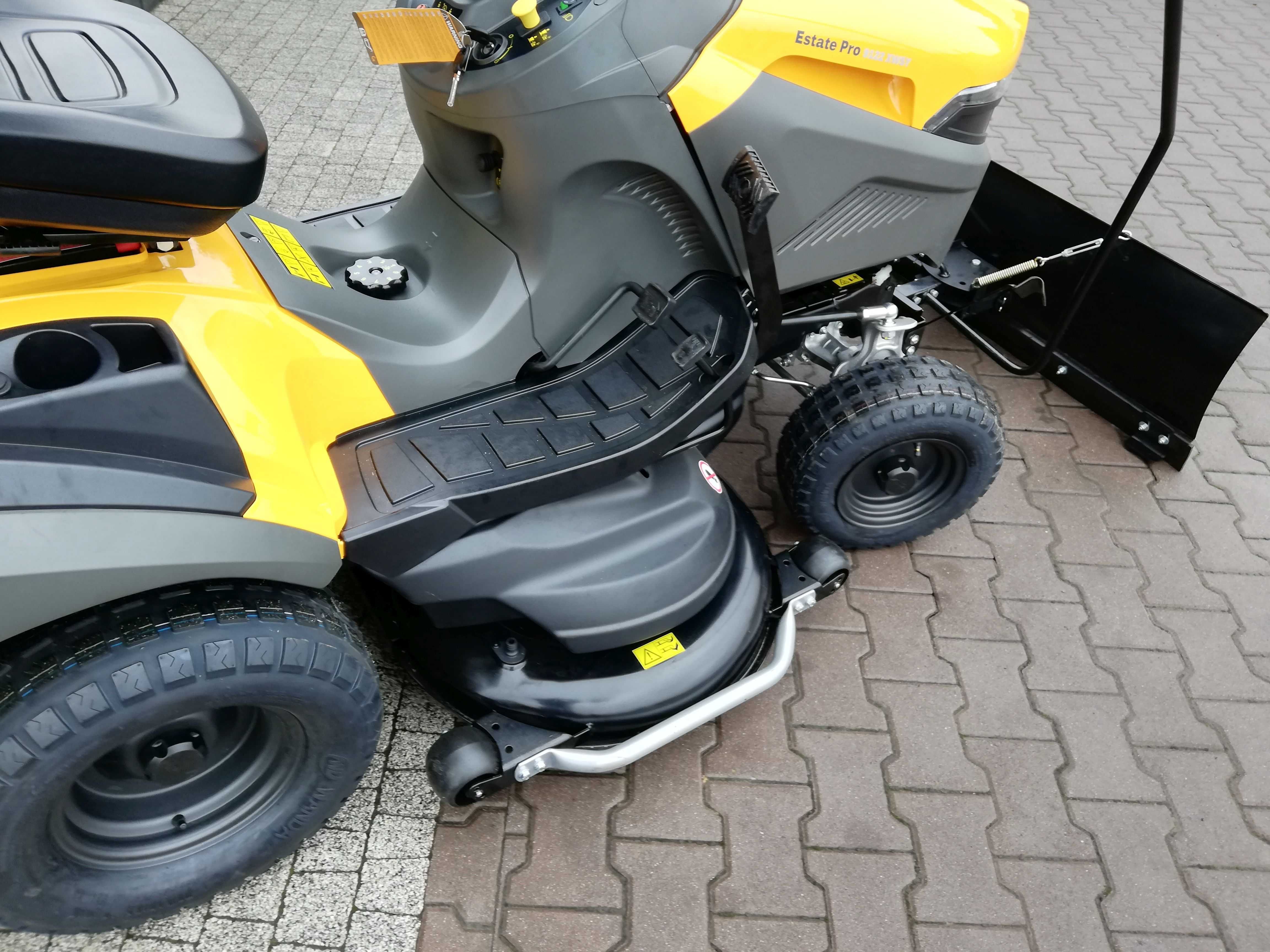 Traktor ogrodowy Stiga Estate 9122 WX 4x4 AWD wyświetlacz LCD pług śn.