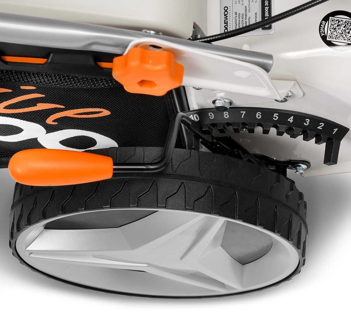 Kosiarka spalinowa DAEWOO DLM 48 SP 46cm 2,6 KM kosz 60 L