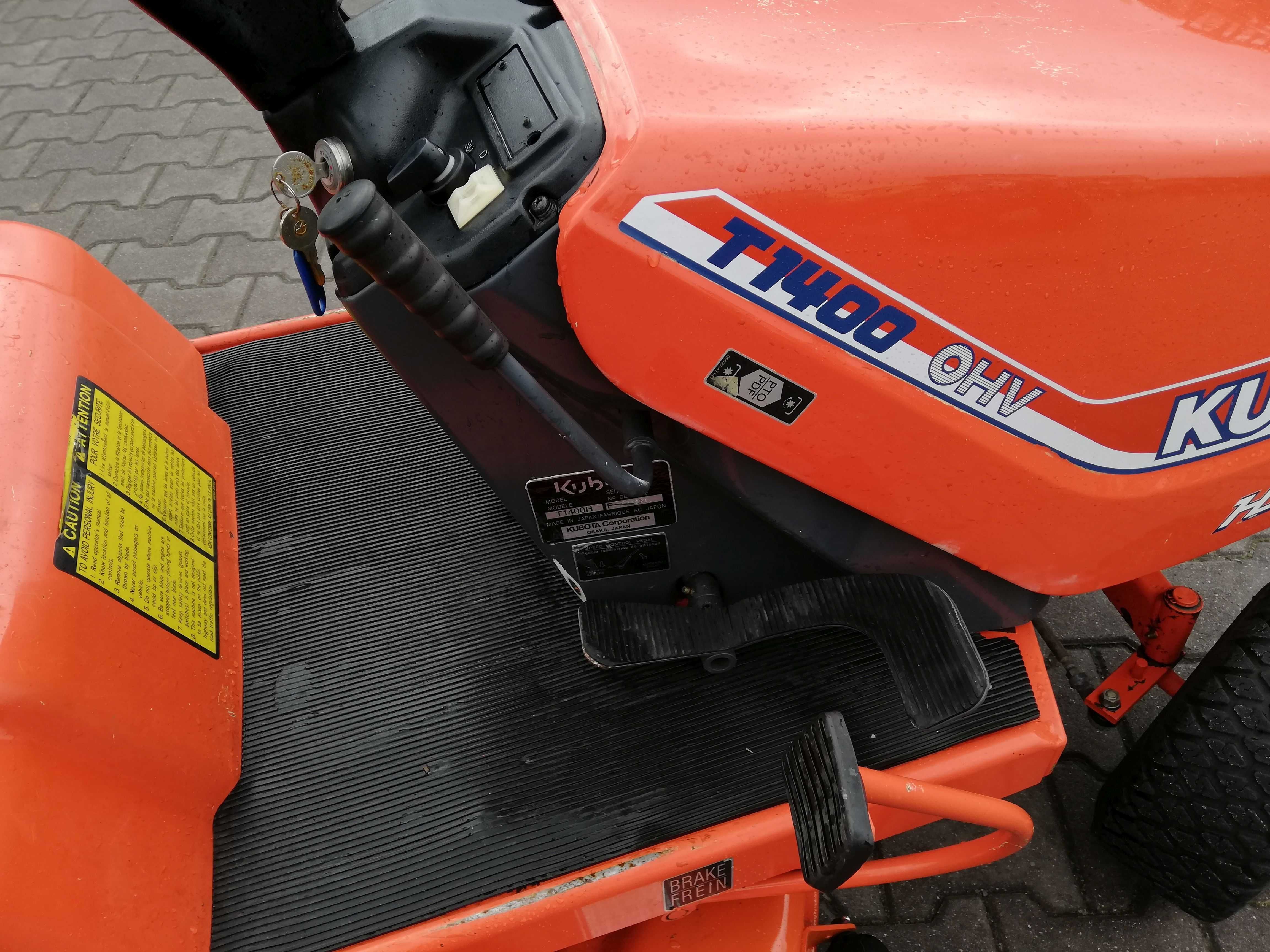 Traktor ogrodowy Kubota T1400HST wyrzut boczny hydrostat