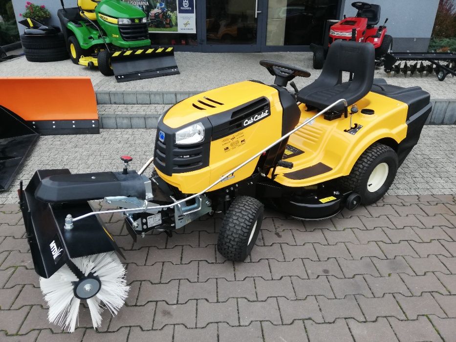 Najtańszy nowy traktor ogrodowy z zamiatarką Cub Cadet LT1NR92 16KM!!!