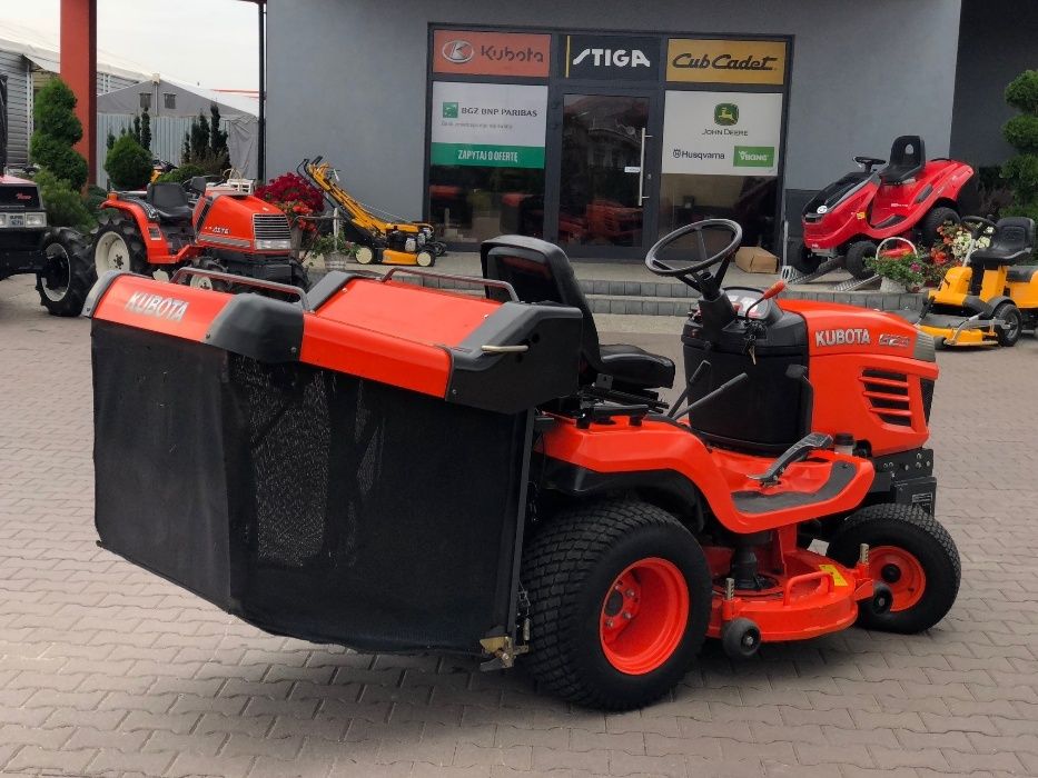 Profesjonalna kosiarka KUBOTA G23LD diesel 23KM z koszem Dolny Wysyp