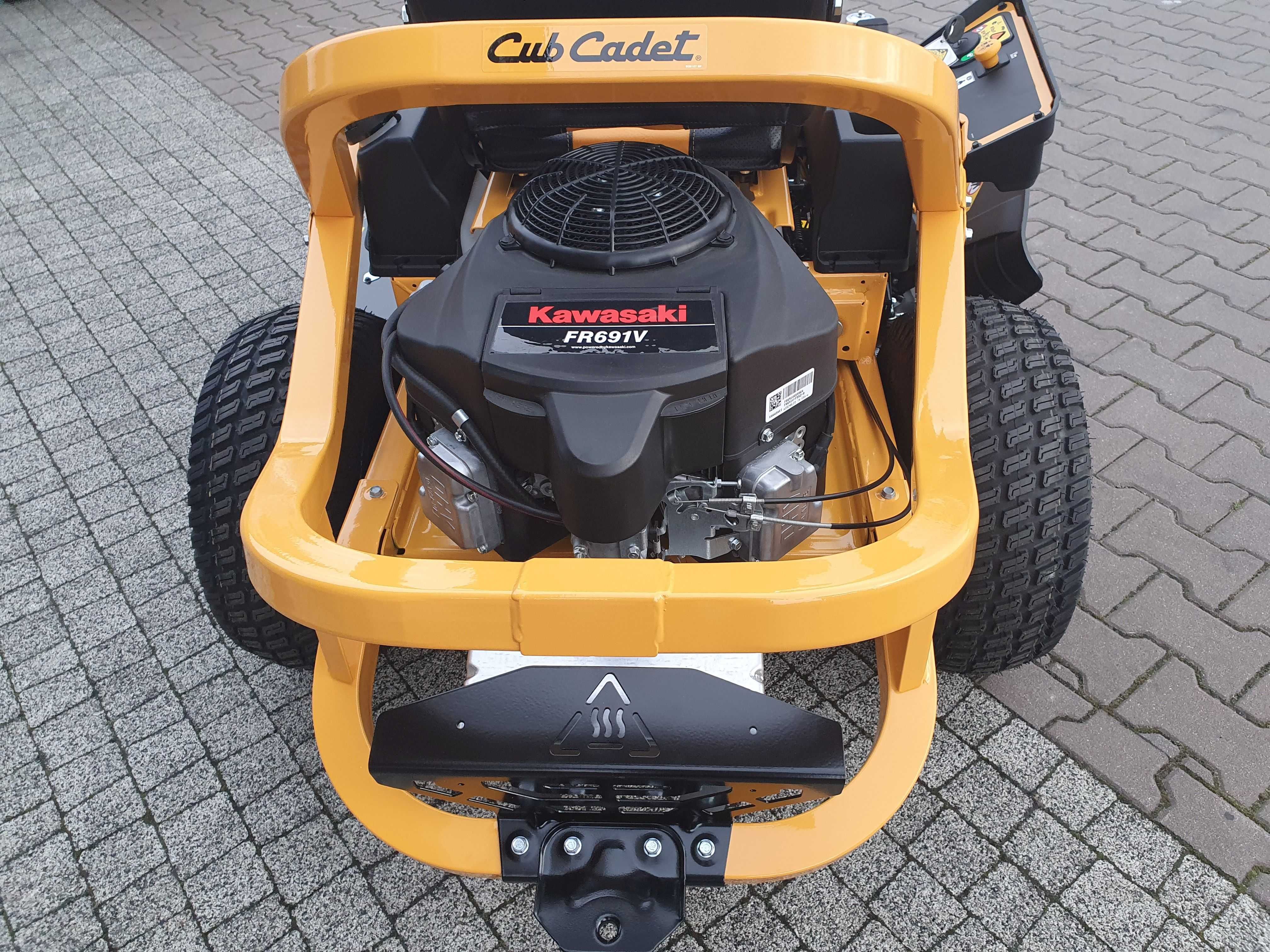 Traktor ogrodowy zerowy promień skrętu +kierownica Kawasaki 23KM 117cm