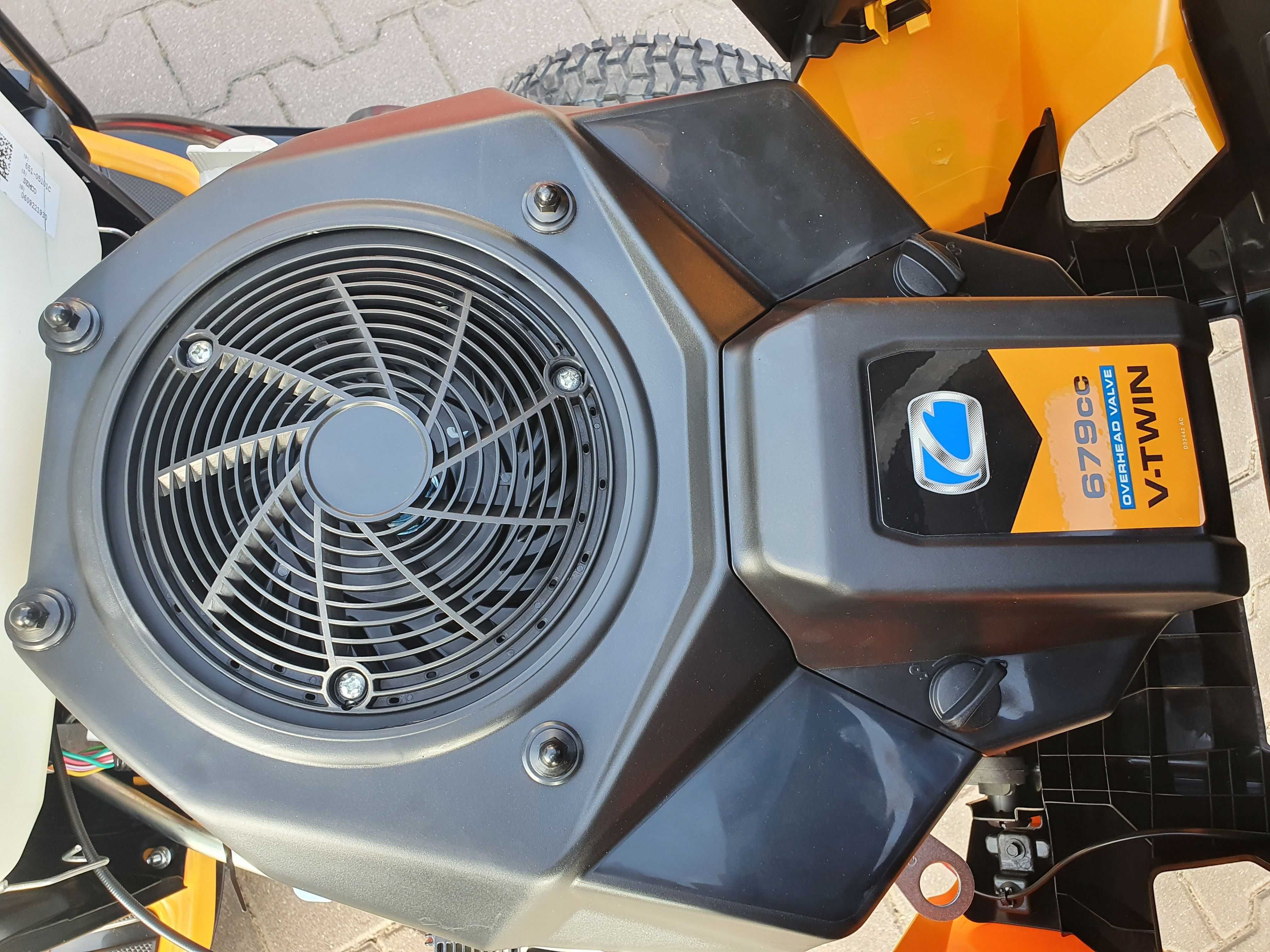 Najlepszy traktor do koszenia trawy Cub Cadet XT2PR106 20KM 106cm