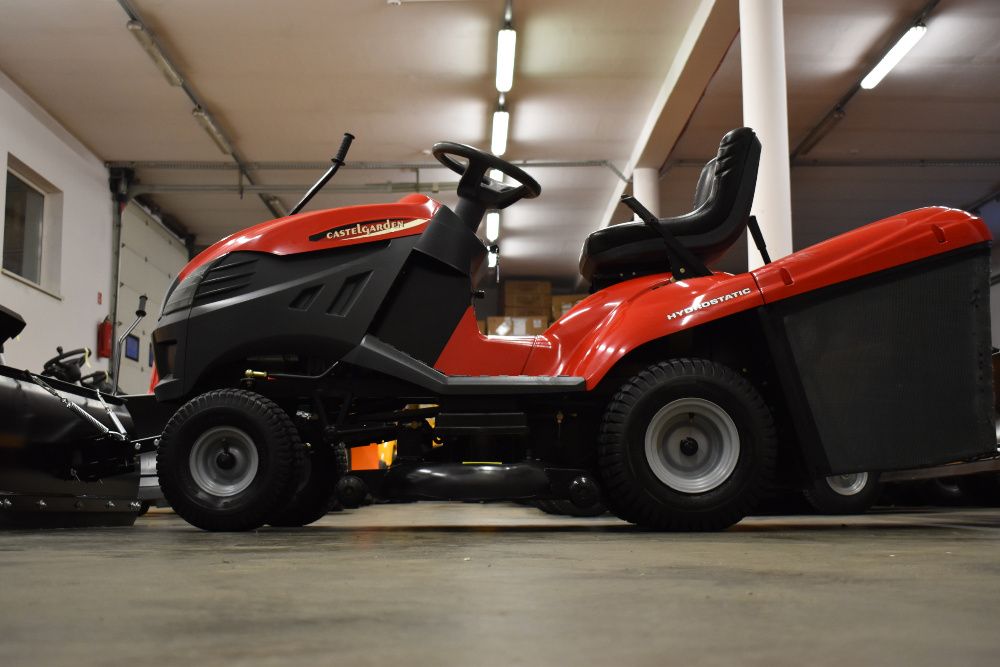 Kosiarka traktorek CASTEL GARDEN Hydro z pługiem 17,5 KM
