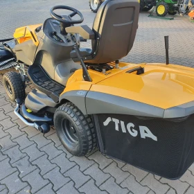 Traktor ogrodowy Stiga 9122WX Honda 22KM 122 cm napęd 4x4 kosz 360L z zamiatarką pojemnikiem i PTO PRO