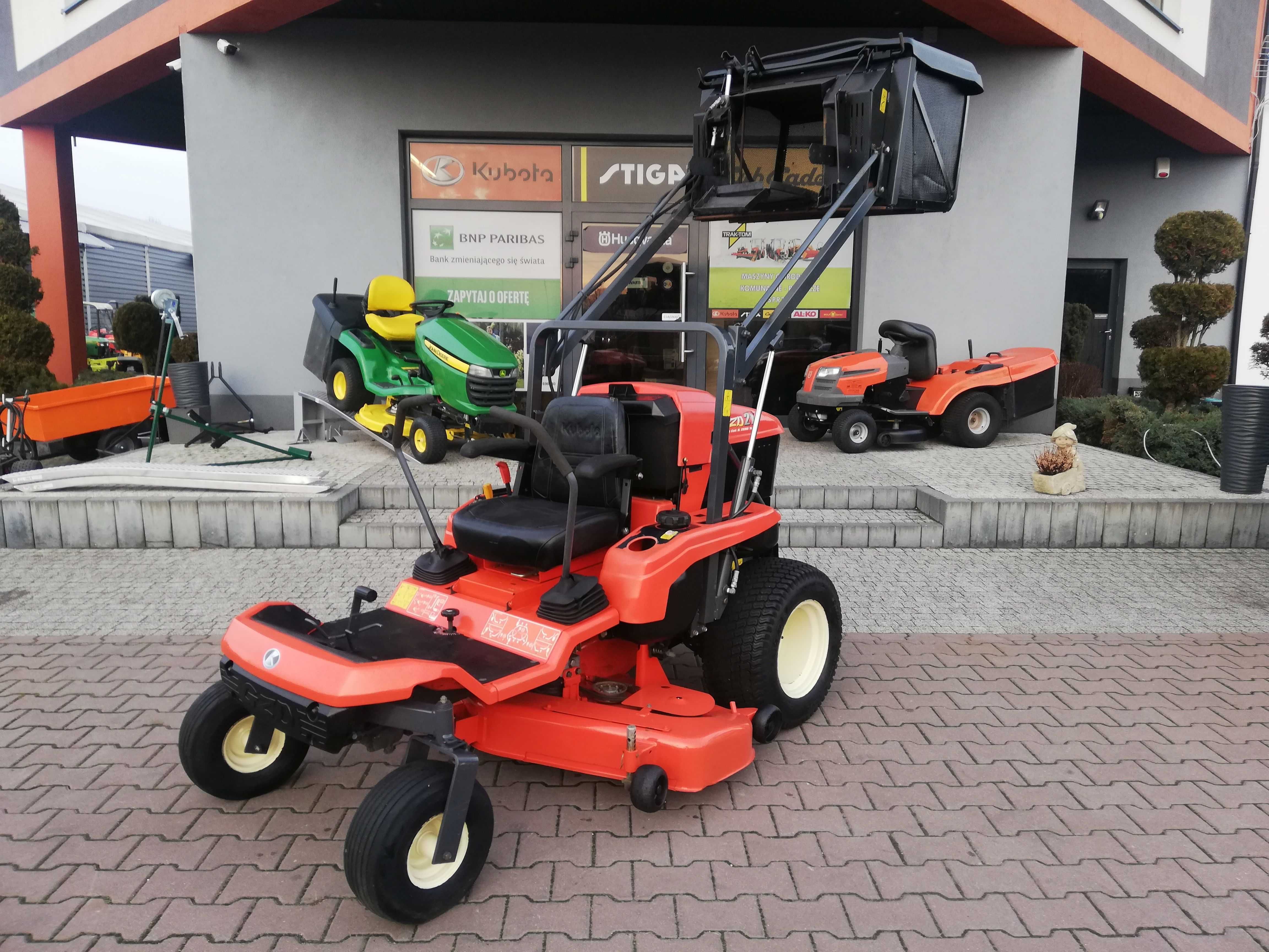 Profesjonalna kosiarka Kubota GZD21 diesel 21KM górny wysyp 500L
