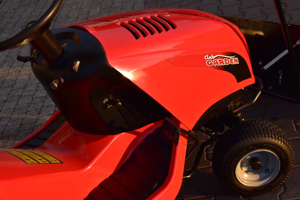 Traktorek kosiarka z pługiem Club Garden