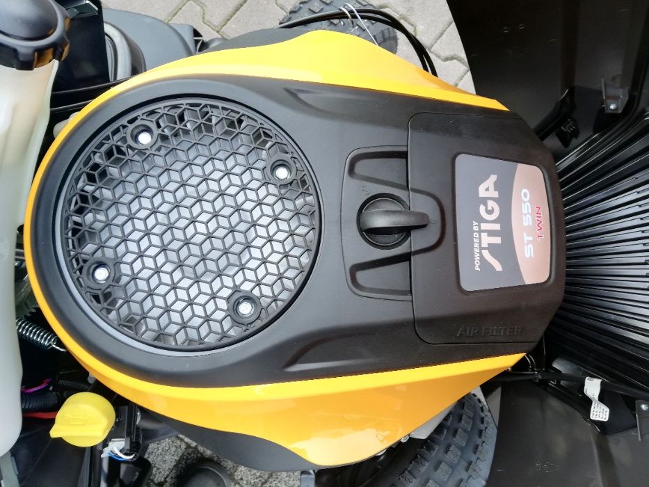 Nowy traktor z pługiem śnieżnym 2 cylindry 20KM Stiga 598 W 98 cm gw.