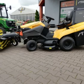 Traktor ogrodowy z zamiatarką dla firm Stiga 7102W, silnik 2-cylindrowy 17KM z pompą oleju, kosz 300 litrów, szerokość koszenia 102 cm, wyświetlacz