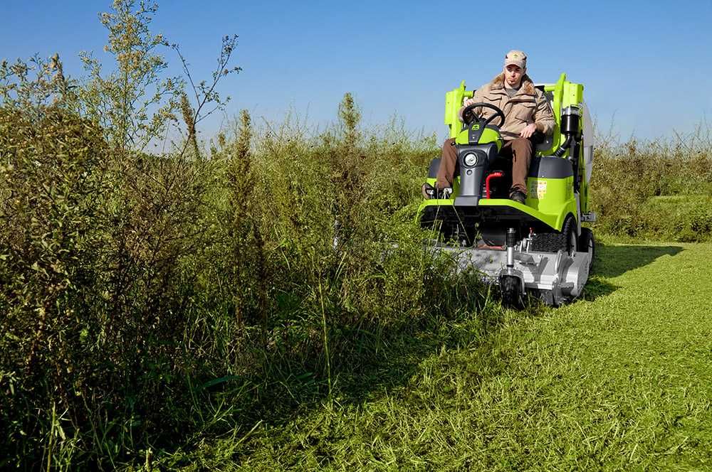 Profesjonalna kosiarka Grillo diesel 26KM 4x4 132cm kosz 900L 1ha/h