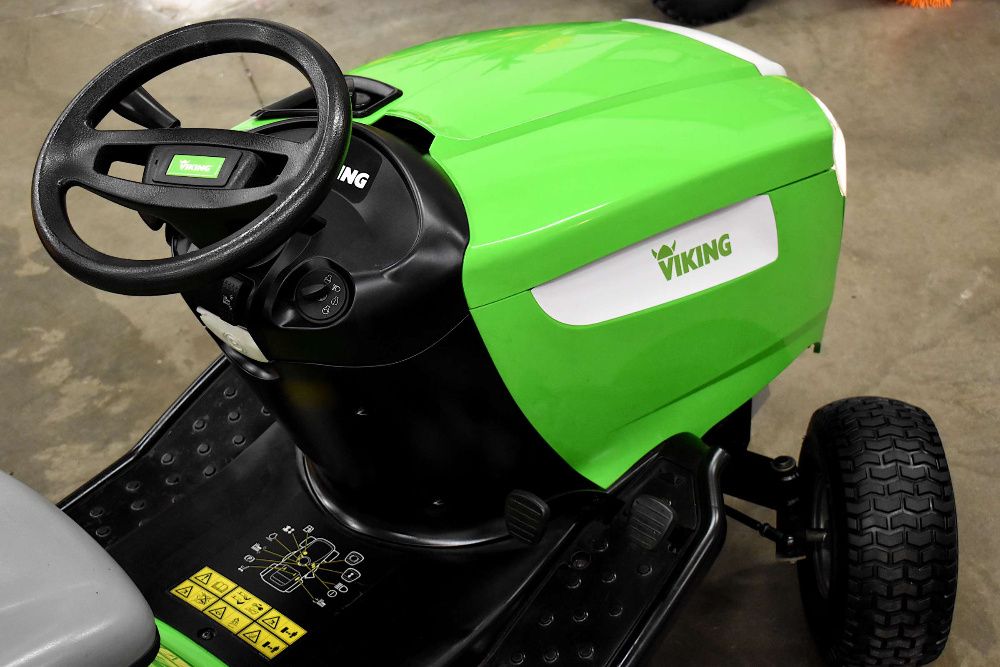 Traktorek kosiarka Viking + pług