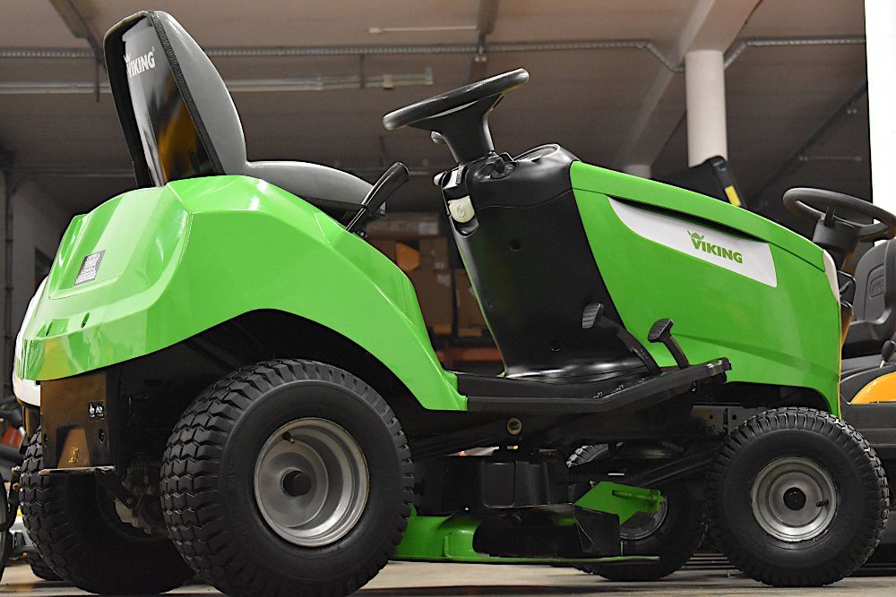 Traktorek kosiarka Viking + pług