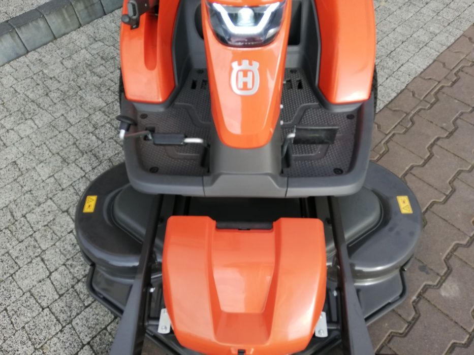 Powystawowy traktor Husqvarna R316TX + pług śnieżny + agregat 112 cm