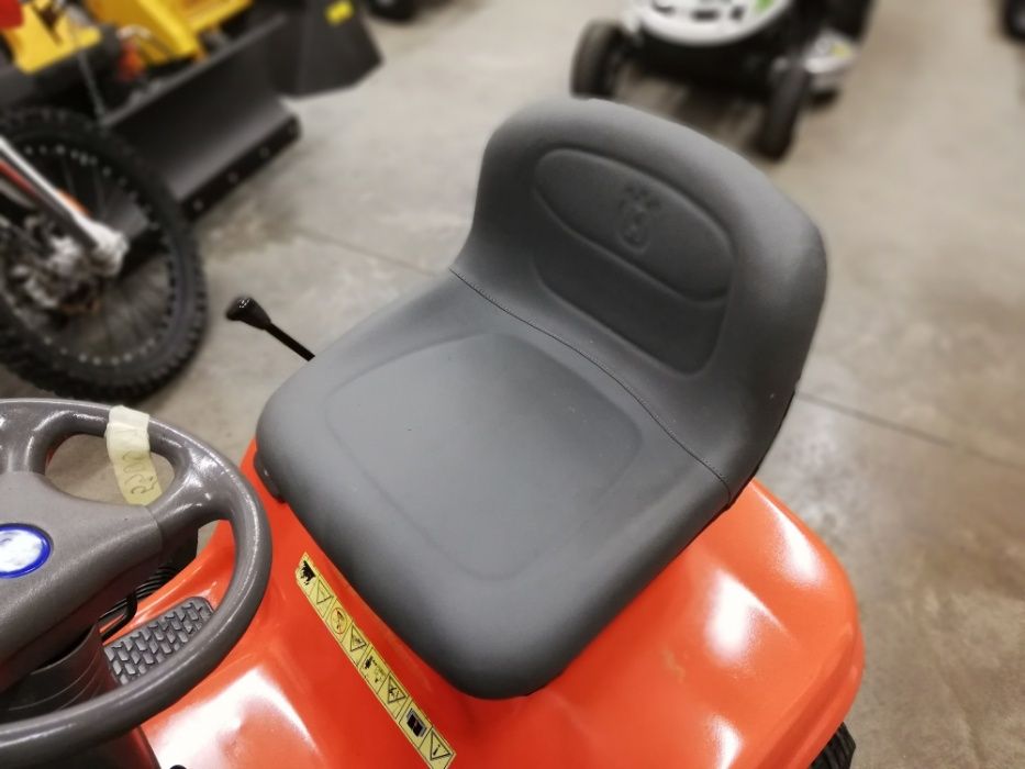 Traktorek kosiarka Husqvarna LTH151 15KM 102 cm z wyrzutem bocznym