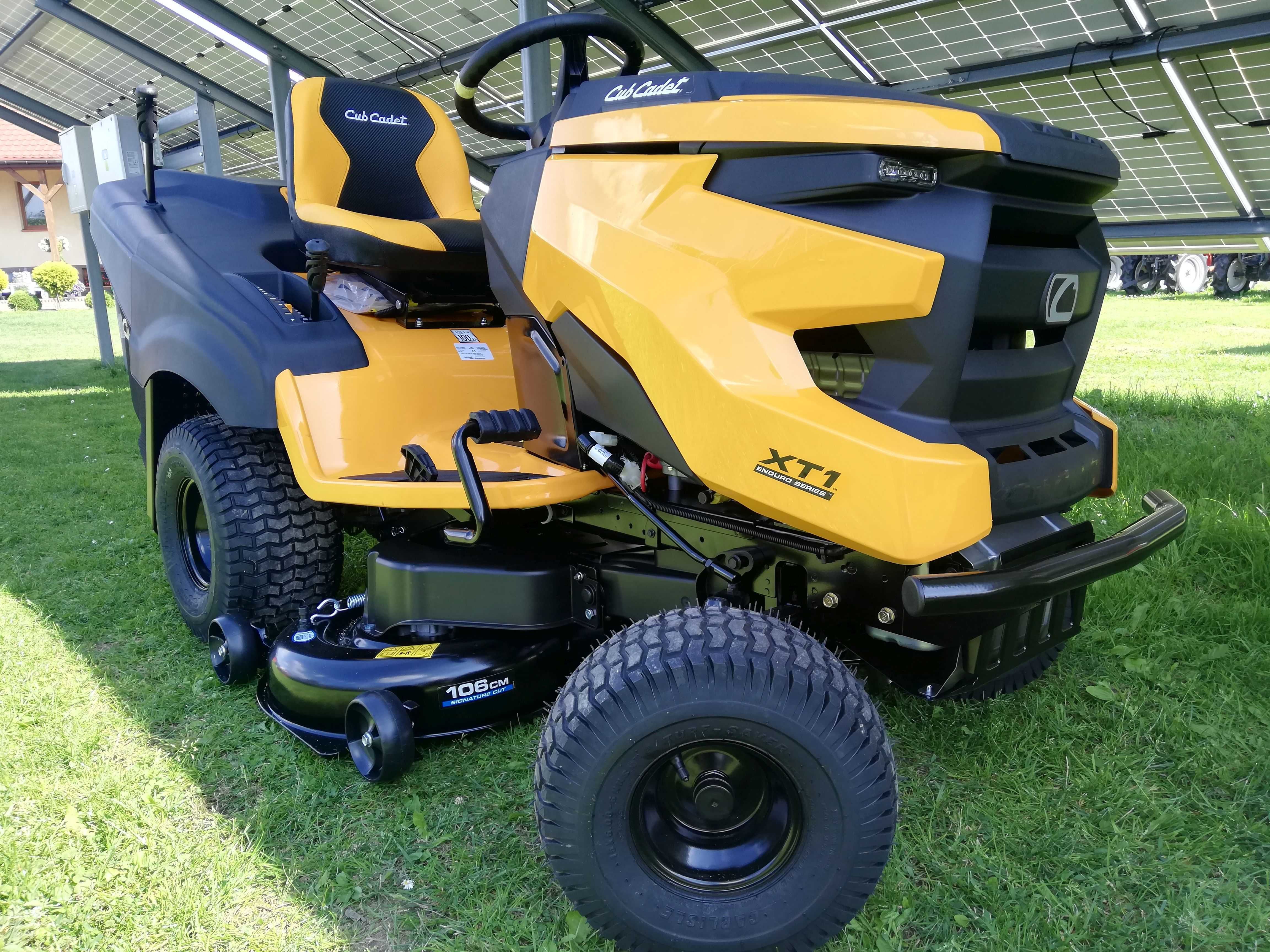 Traktor ogrodowy CUB CADET XT1 QR106 pompa oleju moc 18KM 106cm