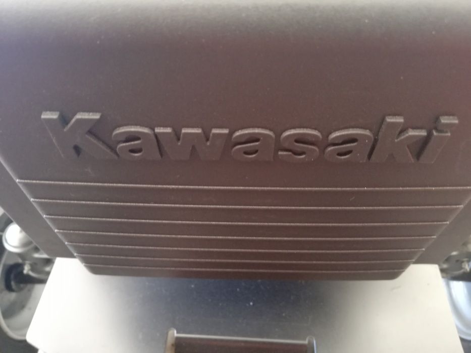 kosiarka ogrodowa z koszem Husqvarna CTH 140 Kawasaki TWIN 15KM pompa