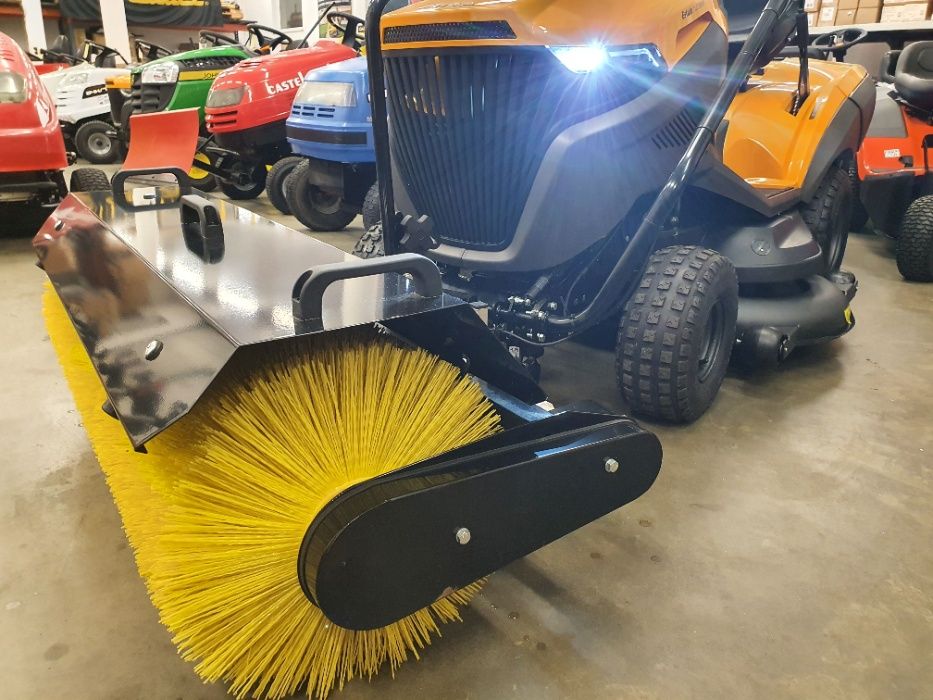 Traktorek Stiga Estate 9122 W ekran LED silnik Honda 13,4 kW GXV630