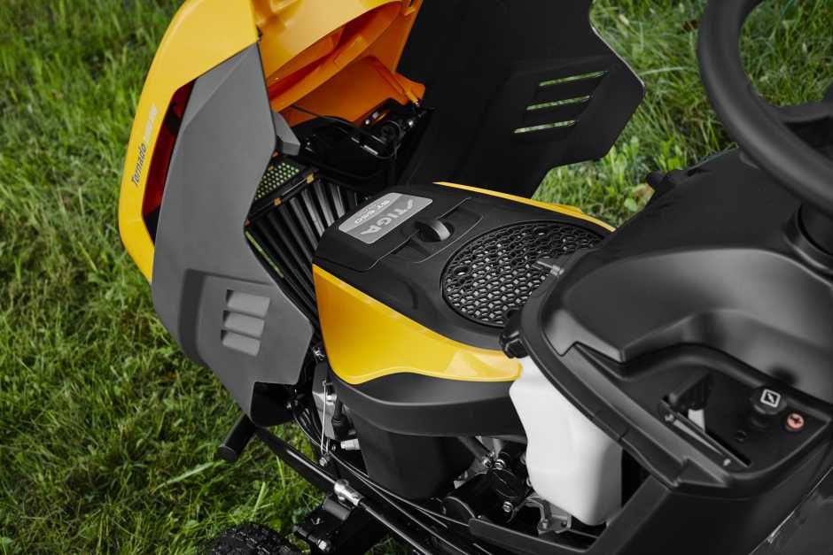 Traktor ogrodowy Tornado 5108W 19KM dwa cylindry pompa 108cm