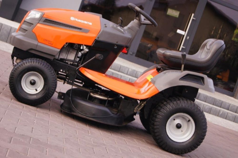 Traktorek ogrodowy Kosiarka Husqvarna LTH 151 Kohler 15 KM