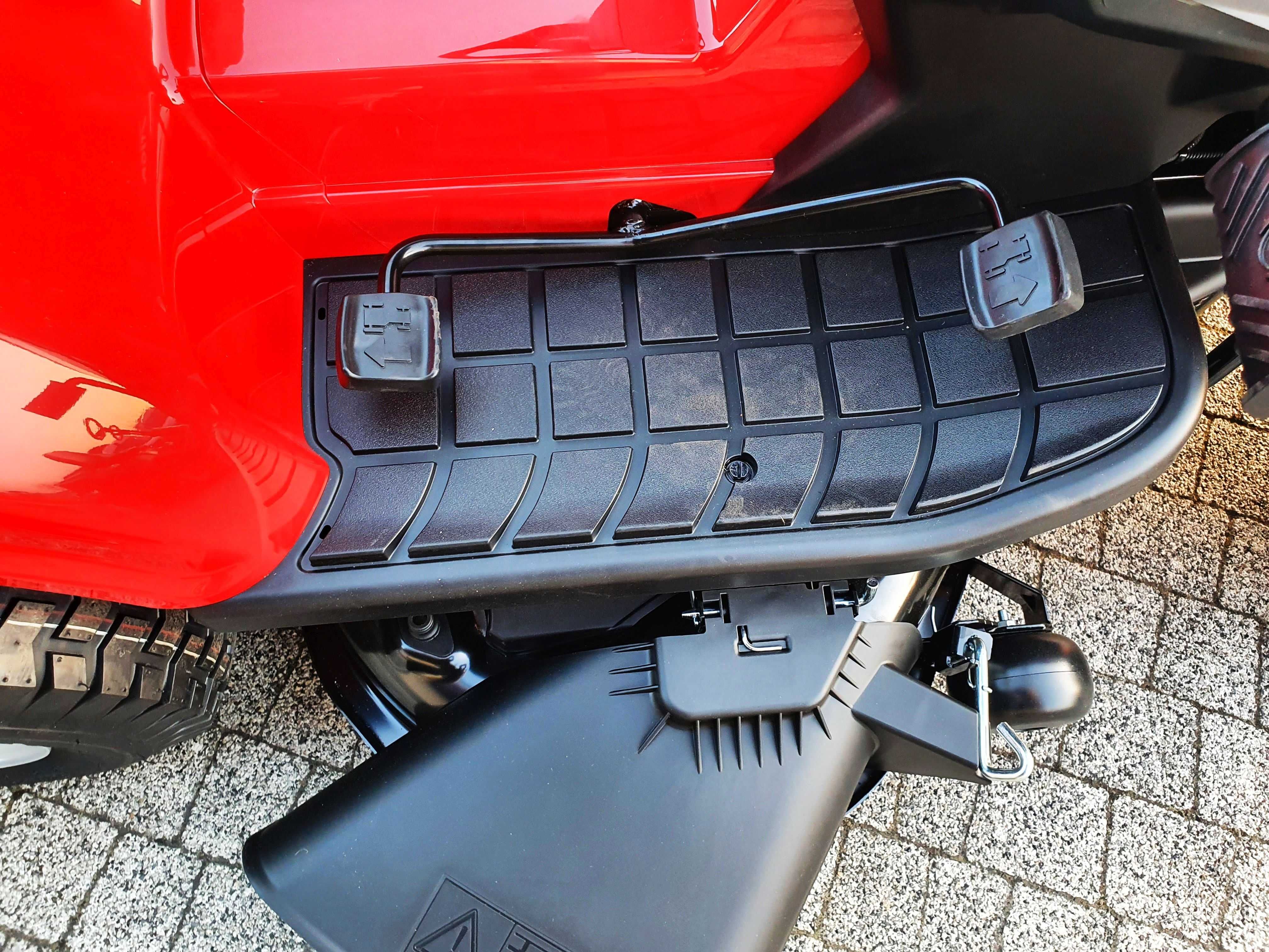 Traktorek ogrodowy kosiarka Castelgarden XD150HD Stiga 15KM 98 cm