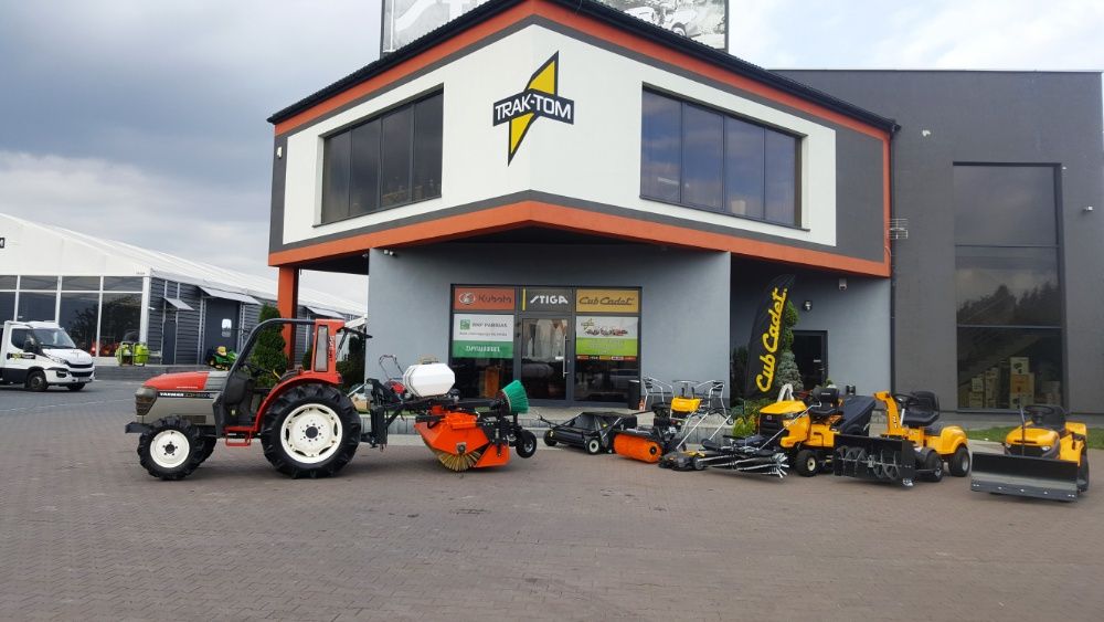 Zamiatarka + szczotka boczna + zraszacz + kosz + hydraulika 160 cm