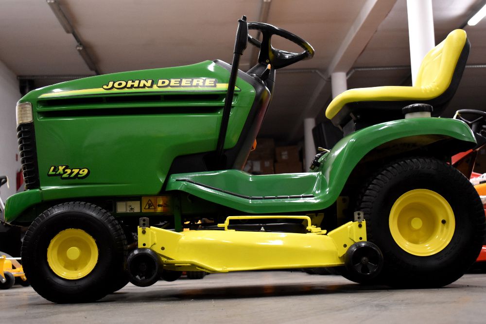 Traktorek kosiarka John Deere LX 279
