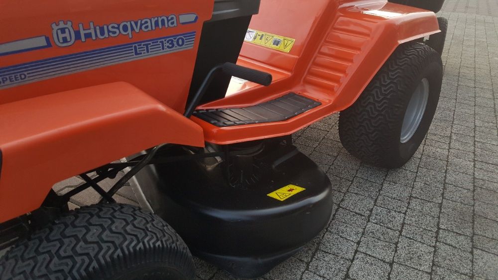 Traktor ogrodowy kosiarka samojezdna Husqvarna LT130 13KM manual 5+R