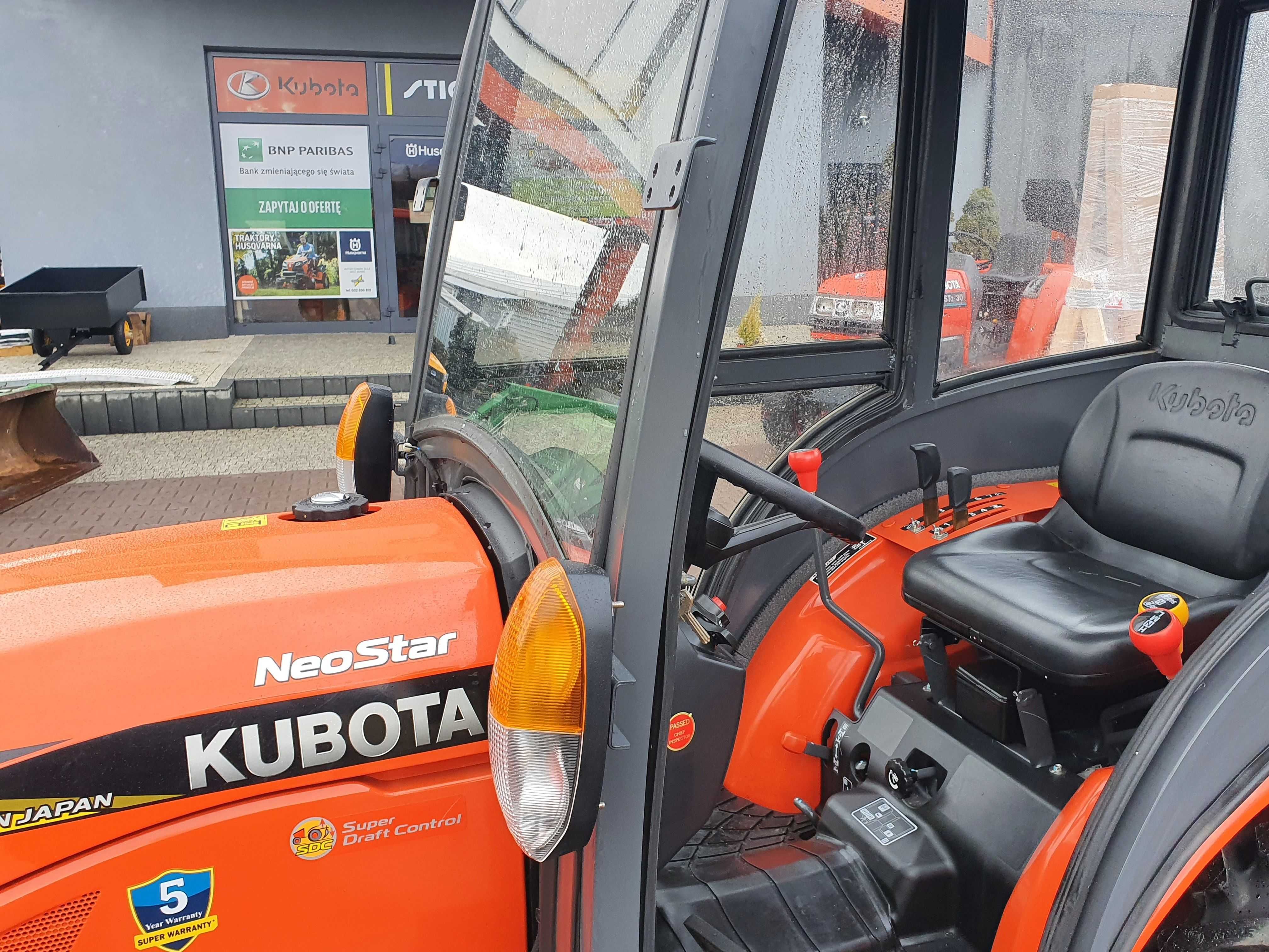 Nowy traktor japoński z kabiną Kubota A211N 4x4 diesel 21KM