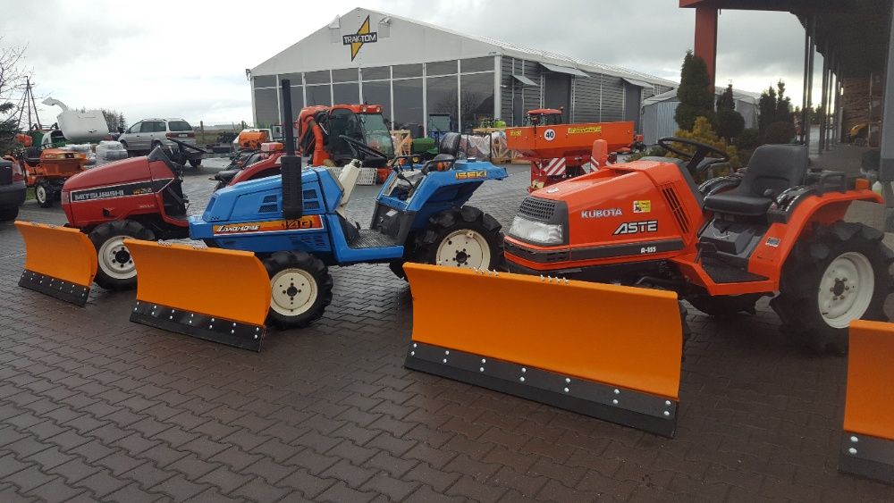 Traktor japoński diesel 4x4 z pługiem śnieżnym 150 cm odśnieżarka