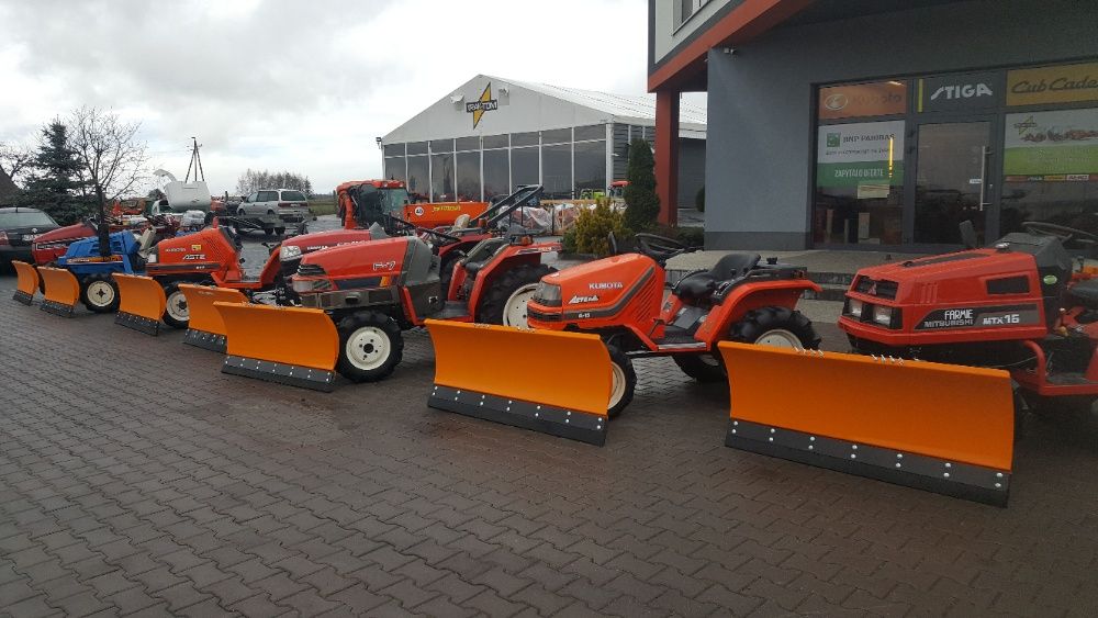 Traktor japoński diesel 4x4 z pługiem śnieżnym 150 cm odśnieżarka