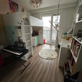 Sprzedam Mieszkanie 79,5m2 Wrocław Wojaczka z komórką i miejscem w garażu