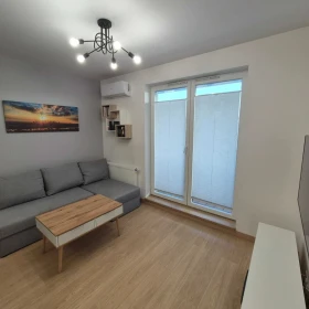 Sprzedam Słoneczne 2-pokojowe miejscem garażowym Białołęka